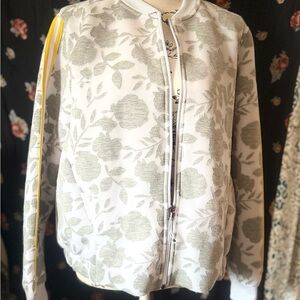 CALIA by Carrie Underwood Floral Teddy Jacket - White and Gray
